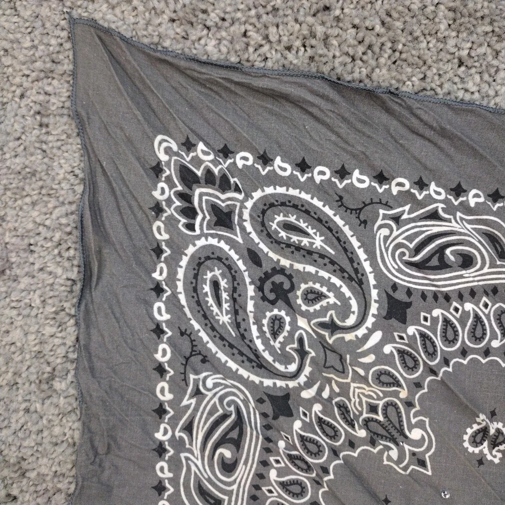 Vintage Hav A Hank Bandana Scarf Gray Black Paisley Bling RN15187 Made in USA